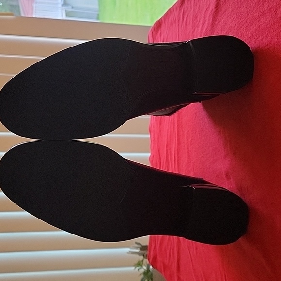 NIB H by Halston women's leather boots - Picture 10 of 13